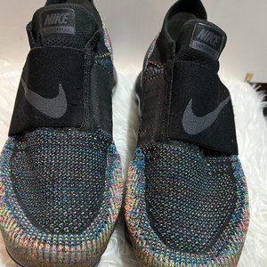 NIKE AIR VAPORMAX